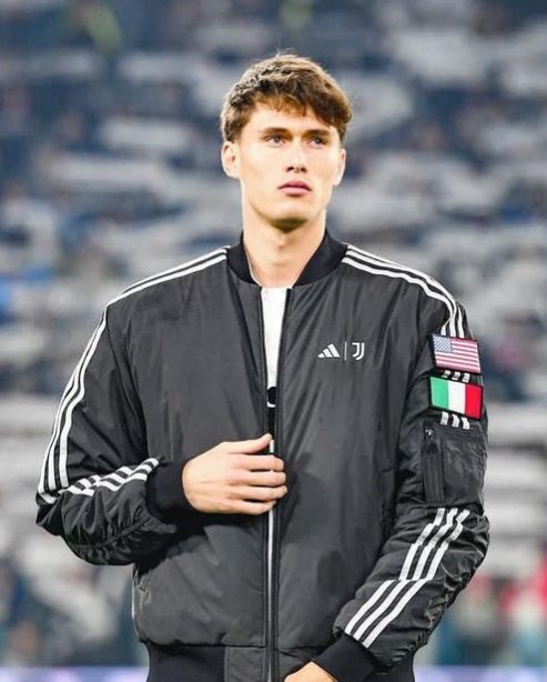 PG电子官方-尤文图斯签下新后卫,补强防线的简单介绍